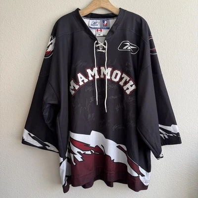 Camiseta Colorado Mammoth Lacrosse 2XL Negra Equipo Firmada CCM Hecha en Canadá Foto 1 de 4