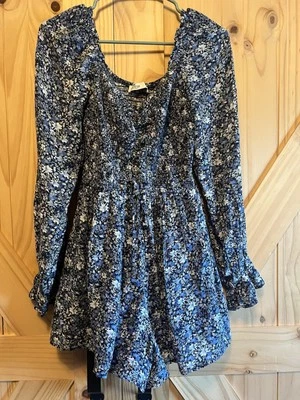 Pantalones Cortos Hollister Mameluco Para Mujer Talla S Azul Floral Cintura Ajustada Manga Larga Usados en Excelente Condición Foto 1 de 4