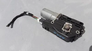 2020-2023 VOLKSWAGEN ATLAS CROSS REAR PANORAMIC SUNROOF MOONROOF DRIVE MOTOR OEM - Picture 1 of 10