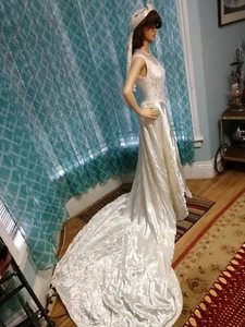 Vintage 1930's-40's liquid satin Bridal Gown  church length Train w/lace bodice  - Picture 1 of 9
