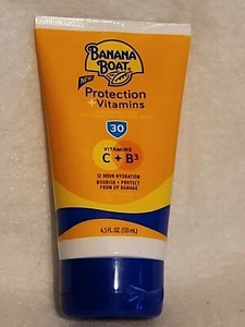 Banana Boat Protection + Vitamins C+B3 Sunscreen Lotion 4.5 fl oz SPF 30 - Picture 1 of 3