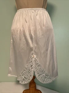 Vintage White Nylon Half Slip Ashley Taylor Silky Size M Feminine USA - Picture 1 of 8