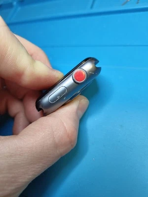 Apple Watch Series 3 (GPS + Cellular) - 45mm - Bild 1 von 4