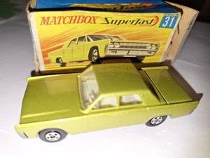 MATCHBOX Lincoln Continental come nuovo con scatola usurata da scaffale, stretta superveloce £30 - Foto 1 di 5
