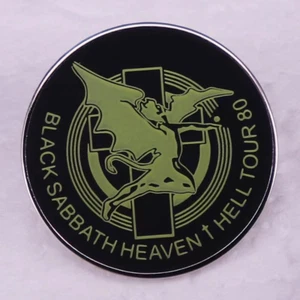 PIN SOLAPA "BLACK SABBATH" CONMEMORATIVO" GIRA HEAVEN AND HELL 1980"... - Imagen 1 de 2