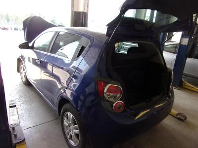 Tapa de cubierta usada se adapta a: Chevrolet Sonic Htbk LS Grado A 2013 Foto 1 de 4