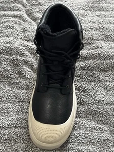 Bitte lesen . UGG Neumel High Weather Hybrid nur linke Seite  - Bild 1 von 6