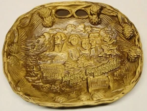 VINTAGE KERAMIKMONTIERUNG RUSHMORE NATIONAL MEMORIAL PARK 3D SOUVENIR TABLETT SCHALE - Bild 1 von 5