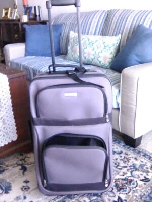 Set Of 3 Apt 5 Gray/Black Luggage Set - Image 1 of 4