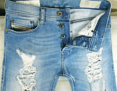 LO ÚLTIMO Hombres DIESEL TEPPHAR 669Y SKINNY RIP DISTRESS STRETCH 26x32 (Ajuste 28x32) Foto 1 de 4