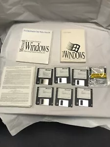 Microsoft Windows 3.1 Operating System -  3.5" Floppy Disks  2 user's guide - Picture 1 of 13