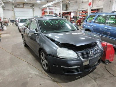 Fuel Pump Volkswagen Jetta Golf Rabbit 2006 06 2007 07 2008 08 09 10 11 989947 - Image 1 of 4