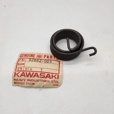 Kawasaki KS125 KE125 KD125 KX125 KE175 KD175 KDX175 KickStarter Spring 92082-005 - Изображение 1 из 4