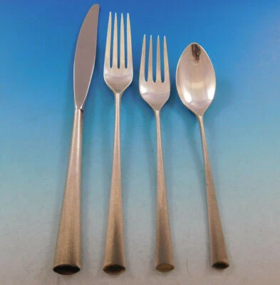 Ajuste(s) de lugar de tamaño regular de plata esterlina Royal Satin de Wallace 4 piezas Foto 1 de 4