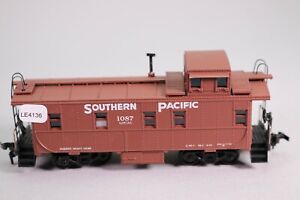 LE4136 ATHEARN Ho 1/87 Wagon queue US Wide vision caboose Southern Pacific 1087