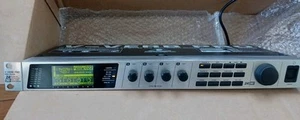 BEHRINGER V VERB PRO 24 Bit Hi-End Reverb - Picture 1 of 9