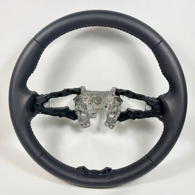 Volante Honda CR-V 2023-2024-2025 OEM con costuras naranjas Foto 1 de 4