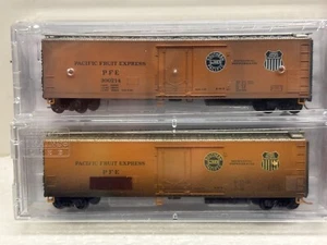 N Scale Micro Trains MTL 069 44 190 Pacific Fruit Express 2-Pack Factory Weather - Picture 1 of 3