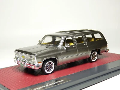 Matrix MX20302-413 1/43 1981 Chevrolet Suburban Custom Deluxe Resin Model Car - Image 1 of 3