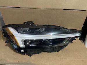 ❌❌ 2018-2020 Volvo XC60 Headlight Right FULL LED 32447392 needs Lens - Picture 1 of 6