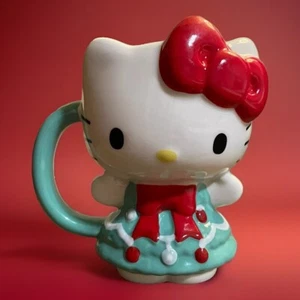 Neu Hello Kitty Weihnachtsbaum Kleid 3D geformt große Keramiktasse 6" - Bild 1 von 8