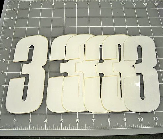 NUMBER 3 贴纸 6 英寸白色乙烯基 6 数量比赛评分免运费 — 第 1/1 张图片
