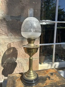 Antique Large Youngs Steadyburn Oil Lamp Brass Corinthian Ceramic Base - Foto 1 di 12