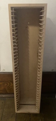 Estante para CD ranurado de madera IKEA Boalt Foto 1 de 4