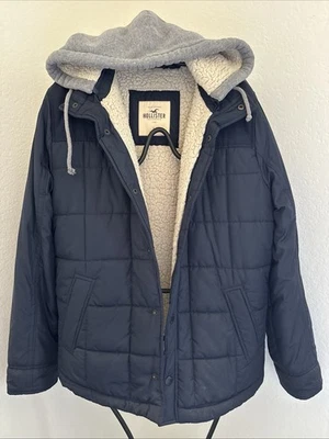 Jaqueta Hollister Sherpa forrada removível cinza com capuz azul acolchoada masculina tamanho grande G - Imagem 1 de 4