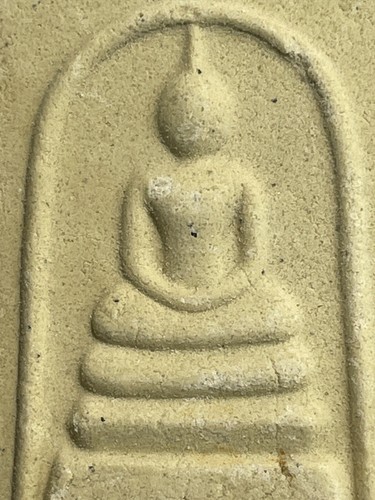 Foto 1 di 24