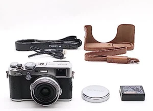 FUJIFILM Digital Camera X100F Silver X100F-S 24.3 Megapixels - Picture 1 of 4