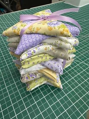 Georgia 15 Fat Quarter Bundle - Image 1 of 3