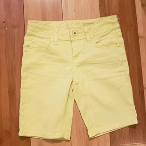 ARIZONA JEAN CO - GIRLS - BERMUDA SHORTS -yellow - SIZE 10    - Picture 1 of 5