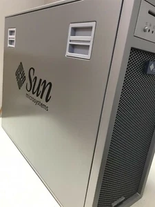Sun Ultra 25 / 1x1.34Ghz / 80GbHdd / 1GB Mem/ XVR-2500 - Picture 1 of 3