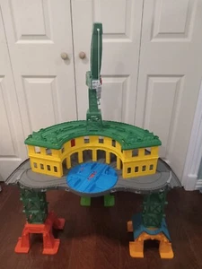 Thomas The Train Friends Super Station Spielset - Bild 1 von 6