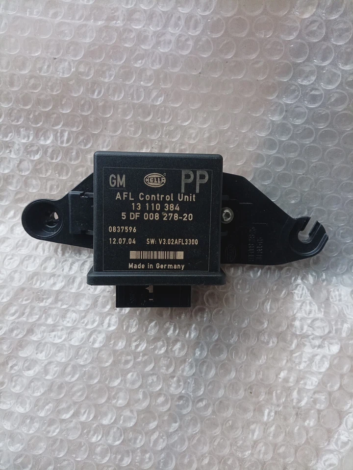 CENTRALINA LUCI OPEL Astra H GTC GM 13110384   - Immagine 1 di 2