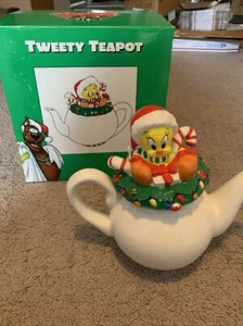 VTG 1998 WB Warner Bros Studio Store Tweety Bird Christmas Teapot Looney Tunes - Picture 1 of 3