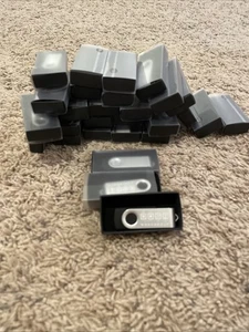 25 USB Flash Drives Memory Stick Thumb Drive 8GB With Logo On Them See Pics - Picture 1 of 4