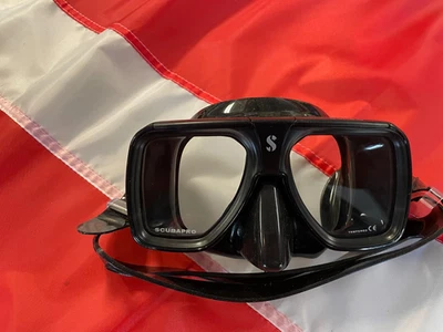 scubapro solara mask great shape 24.825.110 - Image 1 of 4