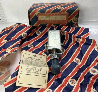 Interruptor de luz Nissan Datsun 1000 210 211 310 312 320 caminhão Austin A50/A40 NOVO SEM ETIQUETAS - Imagem 1 de 4