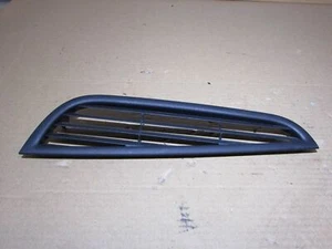 Range Rover L322 3.6 centre console arm rest storage RH side vent grille - Picture 1 of 6