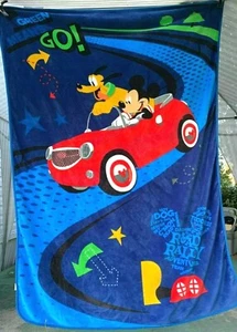 VERY RARE Disney Mickey Mouse Clubhouse Blanket Throw HUGE SIZE 85" x 60" - Picture 1 of 6