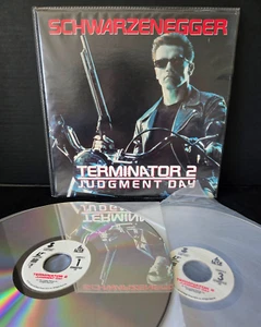 ✅ Terminator 2 Judgment Day Laserdisc 1991 CLV EXTENDED PLAY Schwarzenegger - Picture 1 of 9
