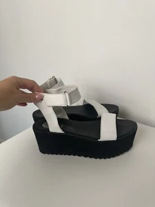 Ladies Red or Dead Size 5 Platform Sandals White Leather - Picture 1 of 7