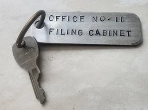 RARE VINTAGE THOMASTON MAINE STATE PRISON JAIL GUARD OFFICE 11 CABINET KEY TAG - Picture 1 of 3