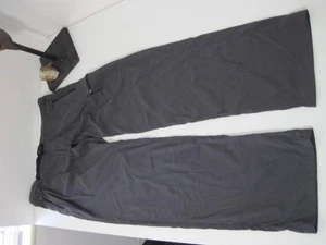 Pantalones acantilados grises Mont Bell para hombre grandes al aire libre ligeros de nailon pesa 15,3 oz - Imagen 1 de 19