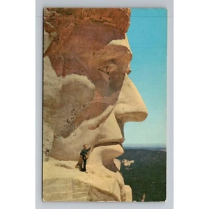 Vintage Selithco Postcard Lincoln's Head Mt. Rushmore National Park Ranger 1749 - Picture 1 of 2
