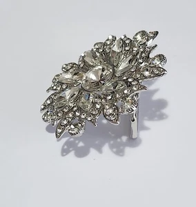 Hebilla de cinturón floral de cristal - tono plateado - nuevo - Imagen 1 de 3