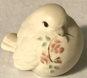 "Pequeño pájaro beige pintado firmado bisque de cerámica con flores de 2"" de alto, 2,5"" de largo" - Imagen 1 de 8