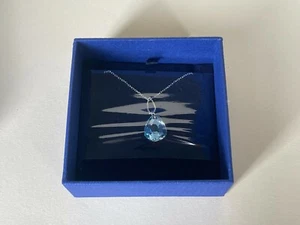 *Rare* NEW Swarovski Paralelle Micro Light Azore DTL Pendant Necklace 1169486 - Picture 1 of 3